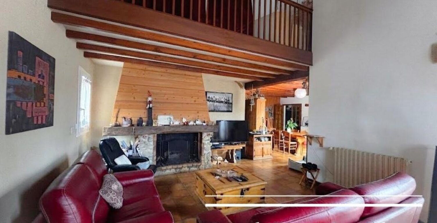 AURIGNAC 31420 – "GINGKO" - MAISON RÉNOVÉE 170 m² - T7 - 3 ch. AVEC GARAGE - TERRAIN 2 381 m² — photo 1