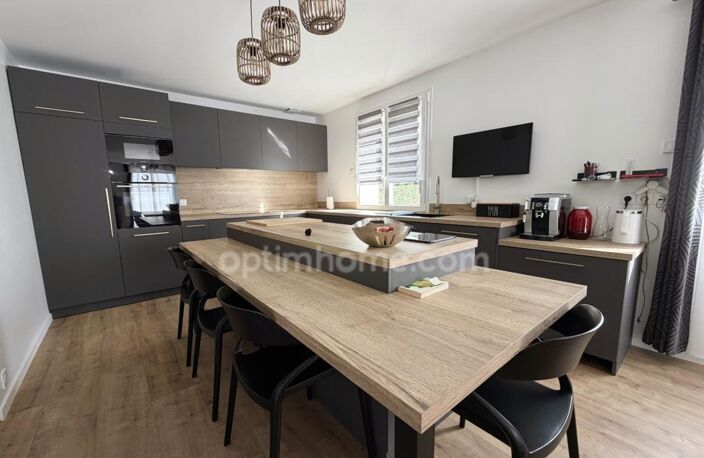 MAISON À VENDRE - RÉNOVÉE EN 2024 – 3 CHAMBRES – SOUS-SOL COMPLET – GARAGE et JARDIN – LISIEUX (14100) — photo 5