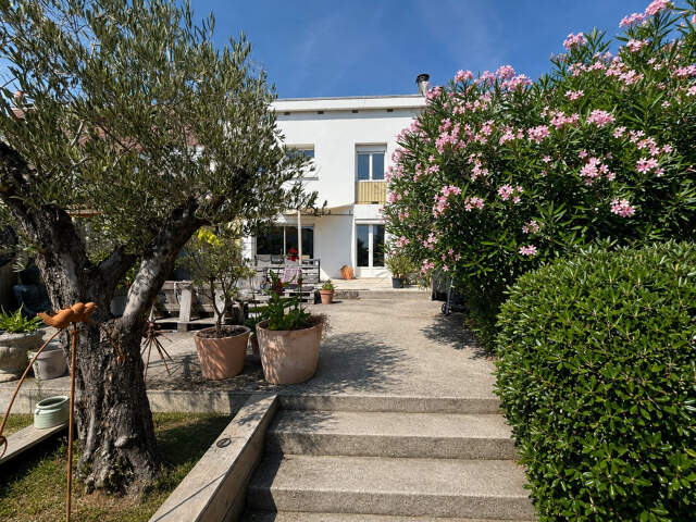 BELLE MAISON EN BON ETAT GENERAL DE 104 M2 SUR UN TERRAIN CL — photo du bien