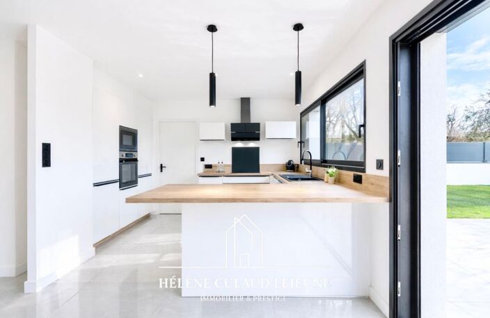 MAISON CONTEMPORAINE - 133 m² - MEUCON — photo 5