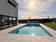 Maison contemporaine avec piscine - Calme, volumes et prestations — photo 2