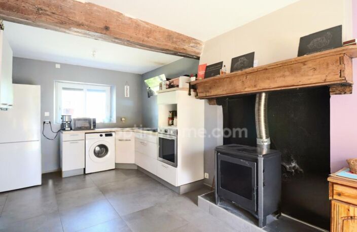 Maison de Village 87 m²- 4 Pièces - 2 Chambres - Gite à rénover - Grange - Dépendances sur parcelle de 1238 m² - SAINT LEGER MAGNAZEIX 87190 — photo 5