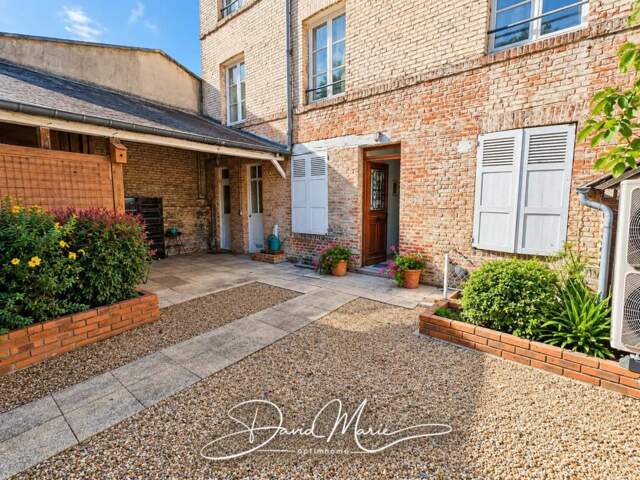 Maison à vendre 11 pièces LISIEUX (14) — photo du bien