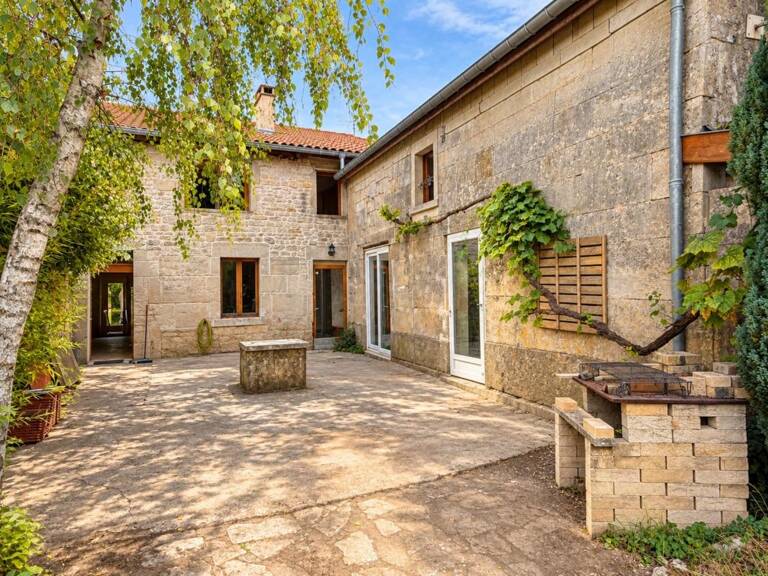 BELLE MAISON DE CARACTÈRE AVEC JARDIN, GRANGE ET POTENTIEL SECOND LOGEMENT — photo 1