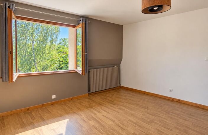 BELLE MAISON DE CARACTÈRE AVEC JARDIN, GRANGE ET POTENTIEL SECOND LOGEMENT — photo 5