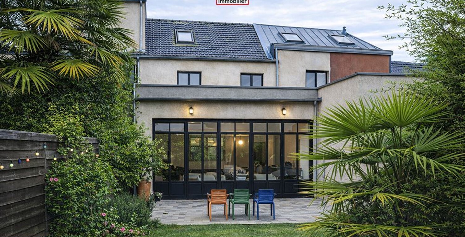 LOIRE-ATLANTIQUE - Nantes (44100) - A VENDRE - MAISON EN REZ DE JARDIN ENTIEREMENT RENOVEE EN 2021 - PIECE DE VIE TRIPLE AVEC ACCES TERRASSE - STORE BAN - 3/5 CHAMBRES - GARAGE - RARE — photo 1