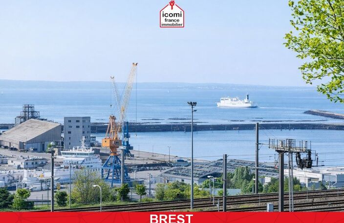FINISTERE - Brest (29200) - A VENDRE - APPARTEMENT DUPLEX T5 - 2 CHAMBRES - IMMEUBLE RECENT - BOX FERME - BALCON - DALLE BETON - DERNIER ETAGE — photo 5