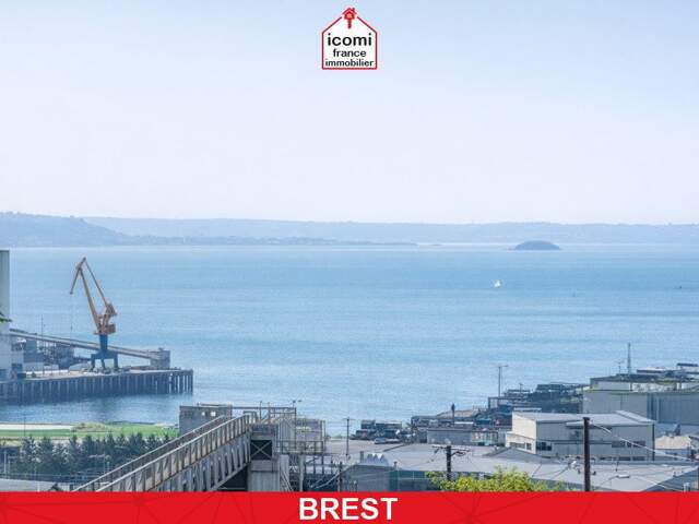 FINISTERE - Brest (29200) - A VENDRE - APPARTEMENT DUPLEX T5 - 2 CHAMBRES - IMMEUBLE RECENT - BOX FERME - BALCON - DALLE BETON - DERNIER ETAGE — photo du bien