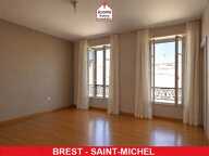 FINISTERE - Brest (29200) - A VENDRE - APPARTEMENT DE 102 M² - SEUL AU DERNIER ETAGE - 2 CHAMBRES (POSSIBLE 3) - CAVE - DPE D - CHAUFFAGE INDIVIDUEL GAZ DE VILLE - — photo 4