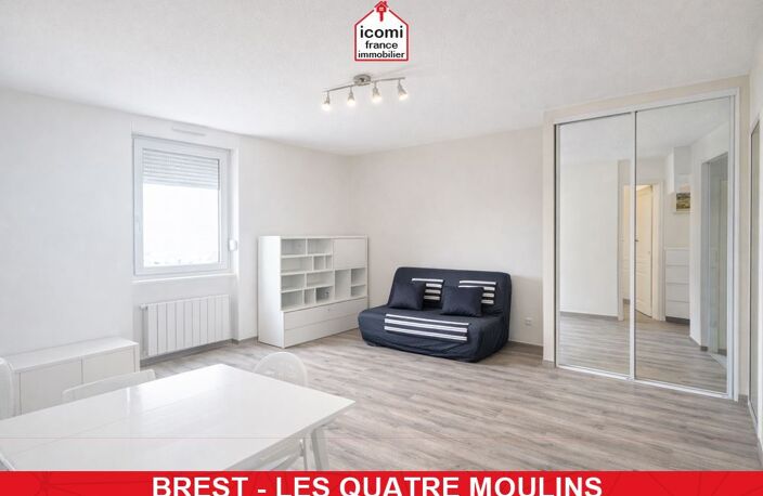 FINISTERE - Brest (29200) - A VENDRE - APPARTEMENT STUDIO DE 25 M² AVEC VUE MER DERNIER ETAGE EN DALLE BETON - EXCELLENT DPE : B - GES : C - COUP DE COEUR - RARE — photo 2