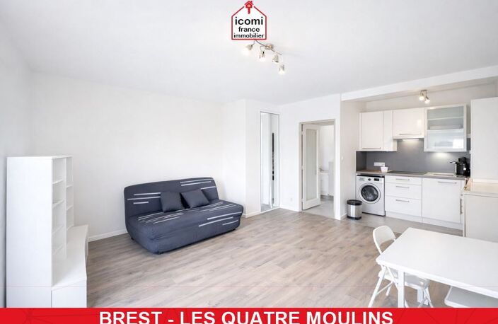 FINISTERE - Brest (29200) - A VENDRE - APPARTEMENT STUDIO DE 25 M² AVEC VUE MER DERNIER ETAGE EN DALLE BETON - EXCELLENT DPE : B - GES : C - COUP DE COEUR - RARE — photo 3