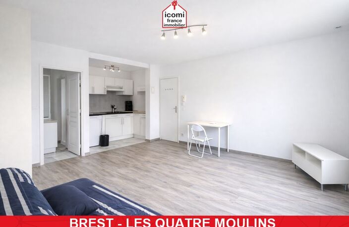FINISTERE - Brest (29200) - A VENDRE - APPARTEMENT STUDIO DE 25 M² AVEC VUE MER DERNIER ETAGE EN DALLE BETON - EXCELLENT DPE : B - GES : C - COUP DE COEUR - RARE — photo 4
