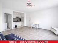 FINISTERE - Brest (29200) - A VENDRE - APPARTEMENT STUDIO DE 25 M² AVEC VUE MER DERNIER ETAGE EN DALLE BETON - EXCELLENT DPE : B - GES : C - COUP DE COEUR - RARE — photo 2