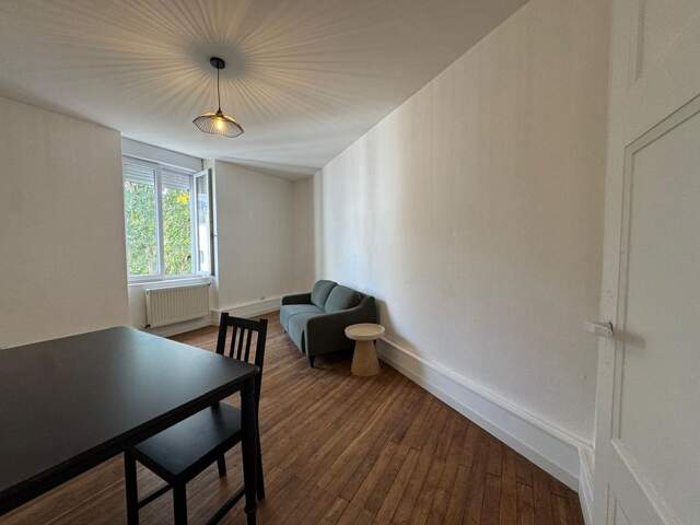 Chambre de 16m2 à louer sur Nantes — photo du bien