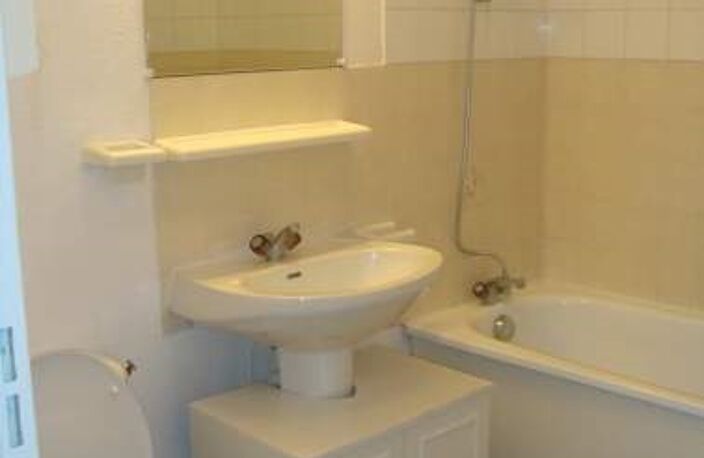 T1 — photo 3