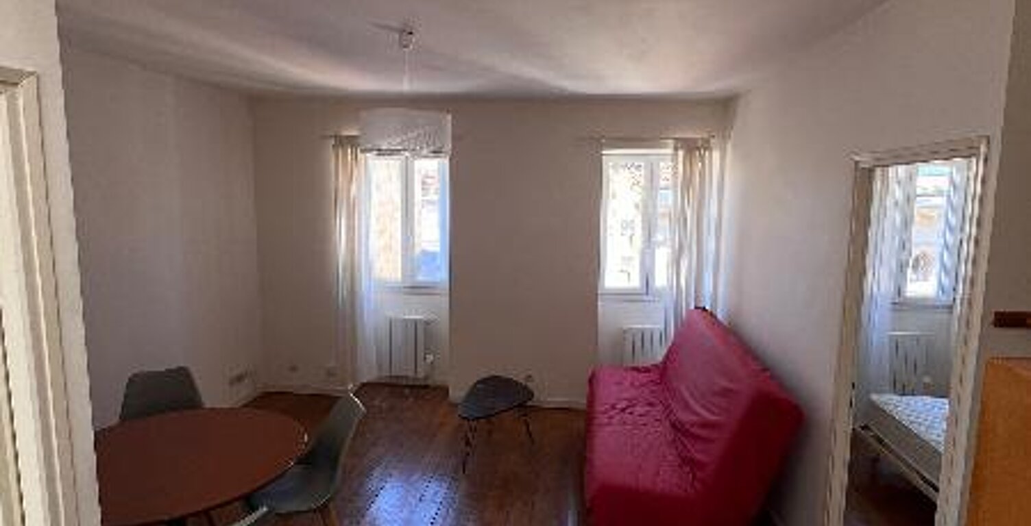 T2 — photo 1