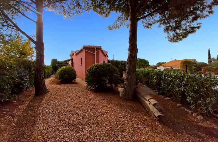 Vente charmante maison à Marseillan avec garage et carport, proche centre-ville — photo 3