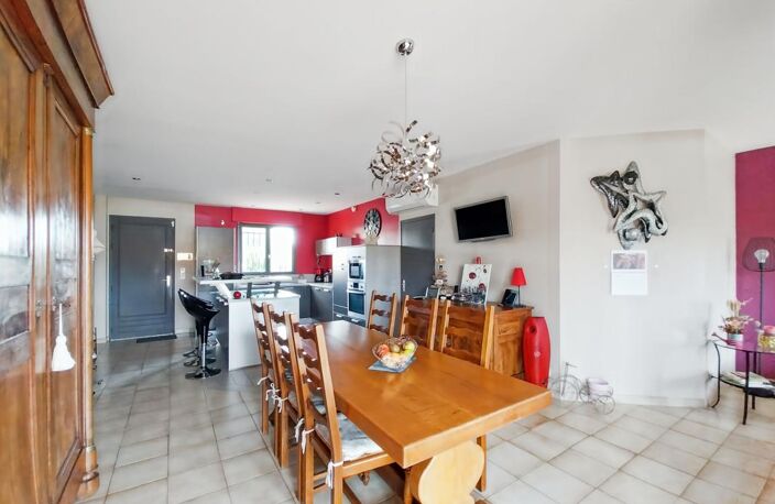 Vente charmante maison à Marseillan avec garage et carport, proche centre-ville — photo 5