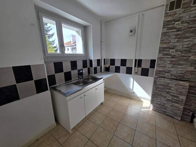 Location - Appartement T4 - 74m2 - Sarreguemines — photo du bien