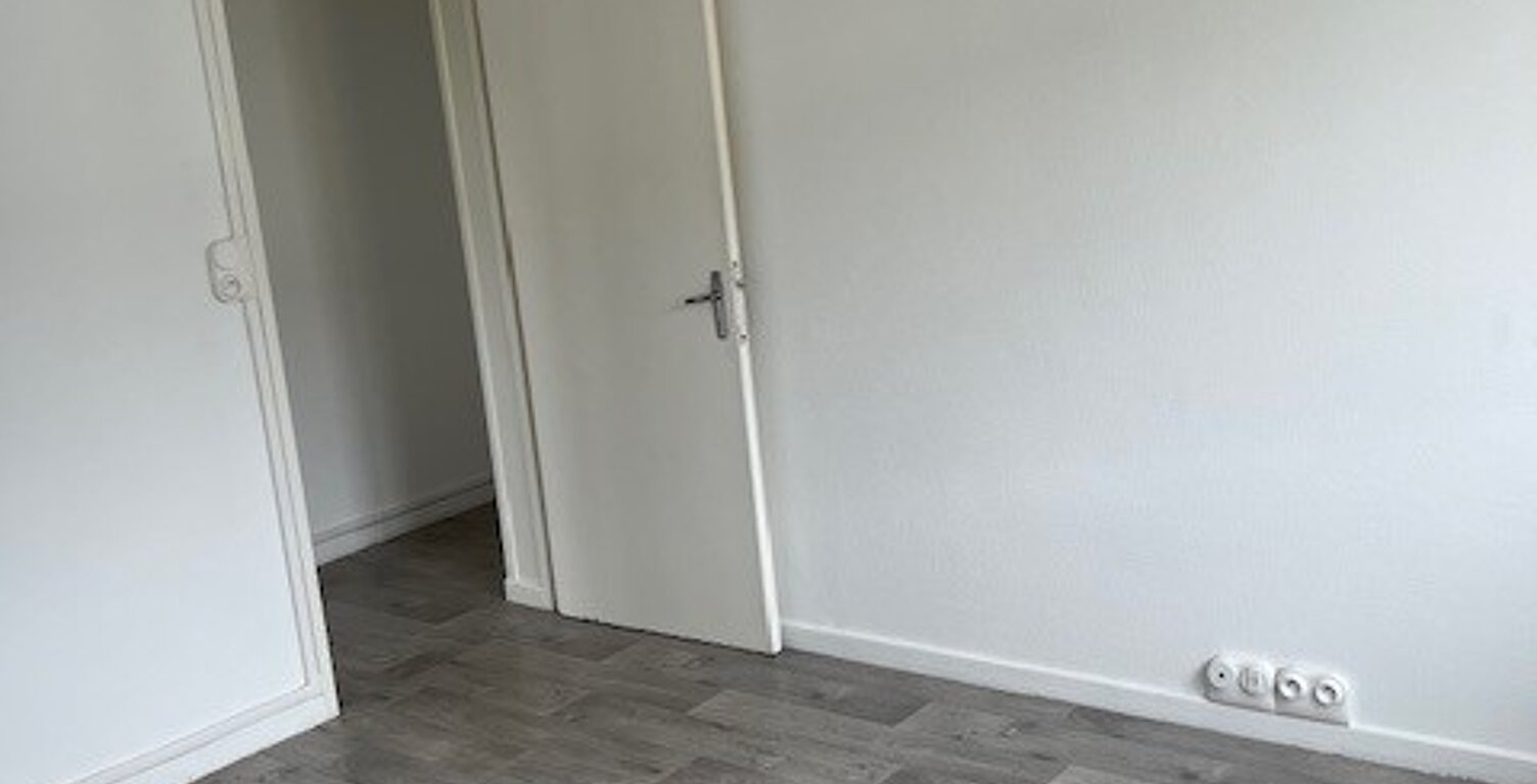Location - Appartement T3 - 69m2 - Stiring-Wendel — photo 1