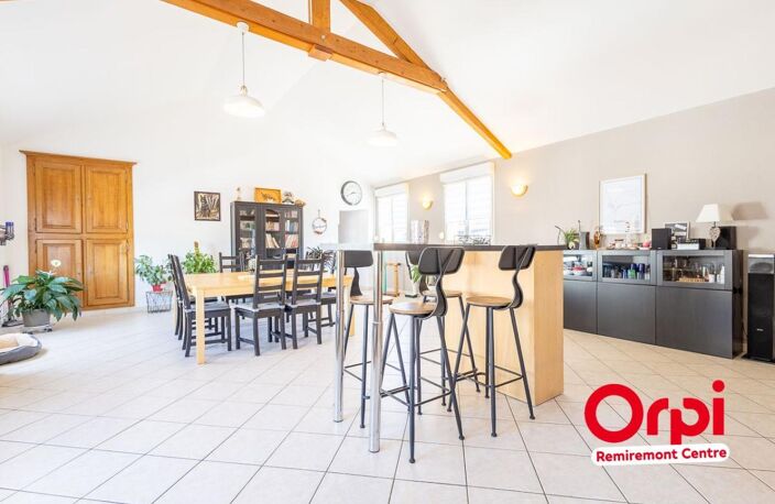 Domaine mixte 3 logements, atelier et hangar — photo 4