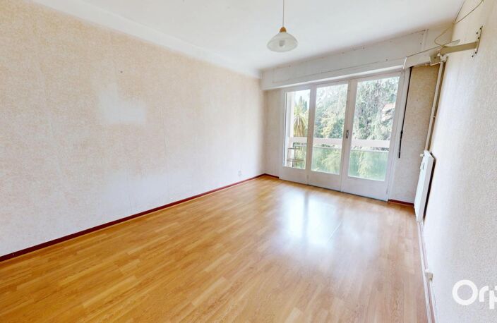 Appartement T3 à rénover - au calme - proche centre-ville — photo 4