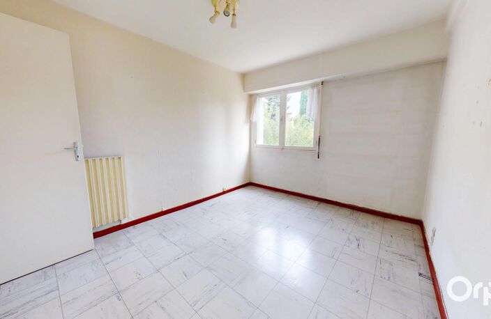 Appartement T3 à rénover - au calme - proche centre-ville — photo 5