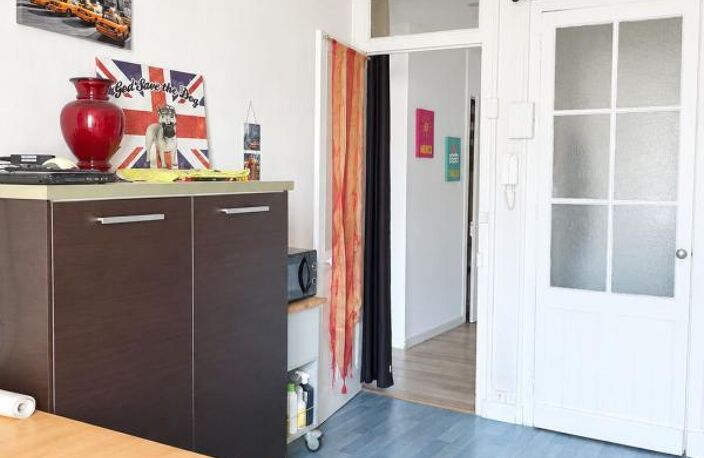 Appartement T2 LYON 9ème – Valmy dans immeuble 1920 avec cachet — photo 5