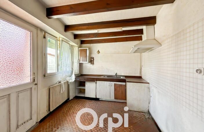 Maison de plain-pied à rénover avec beaucoup de potentiel — photo 5