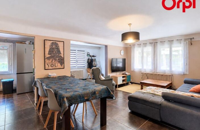 Maison non mitoyenne 4 chambres, terrain et piscine — photo 2