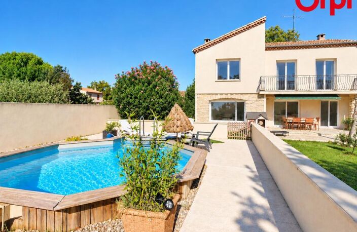 Maison non mitoyenne 4 chambres, terrain et piscine — photo 5