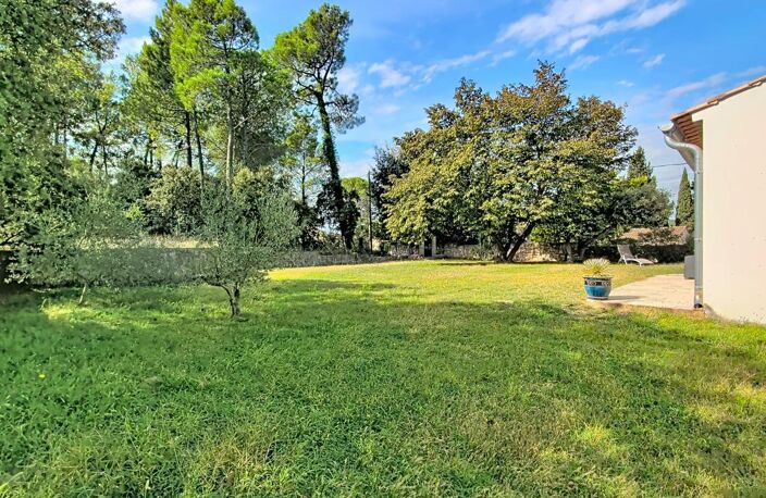 Saint-Laurent-des-Arbres, Maison de plain-pied au calme - 2 chambres - Jardin de 950 m² sans vis-à-vis - Accès direct pinède — photo 4