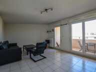 Appartement à vendre aux Angles, 2 chambres, parking et garage ! — photo 2