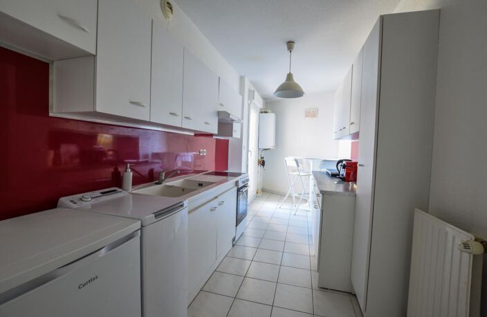 Appartement à vendre aux Angles, 2 chambres, parking et garage ! — photo 3