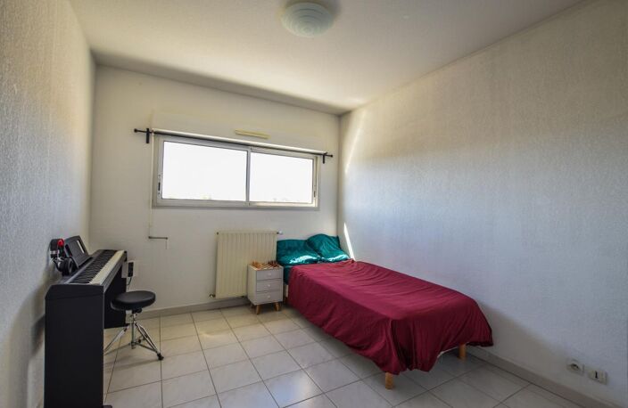 Appartement à vendre aux Angles, 2 chambres, parking et garage ! — photo 4