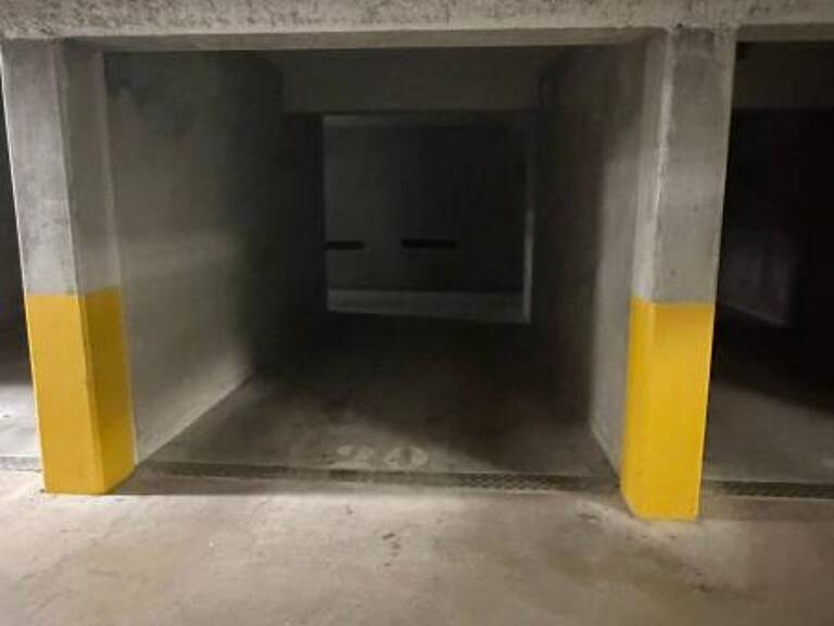 Parking À Louer — photo 1