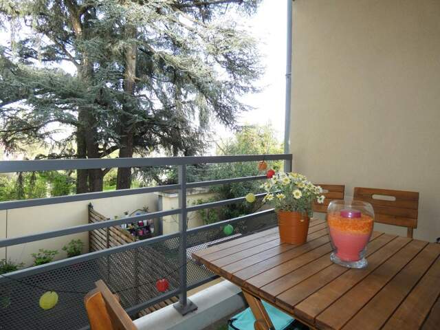 T2 Meublé - Oullins Centre- 45m² — photo du bien