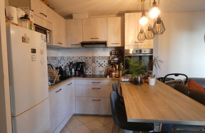T2 Meublé - Oullins Centre- 45m² — photo 3