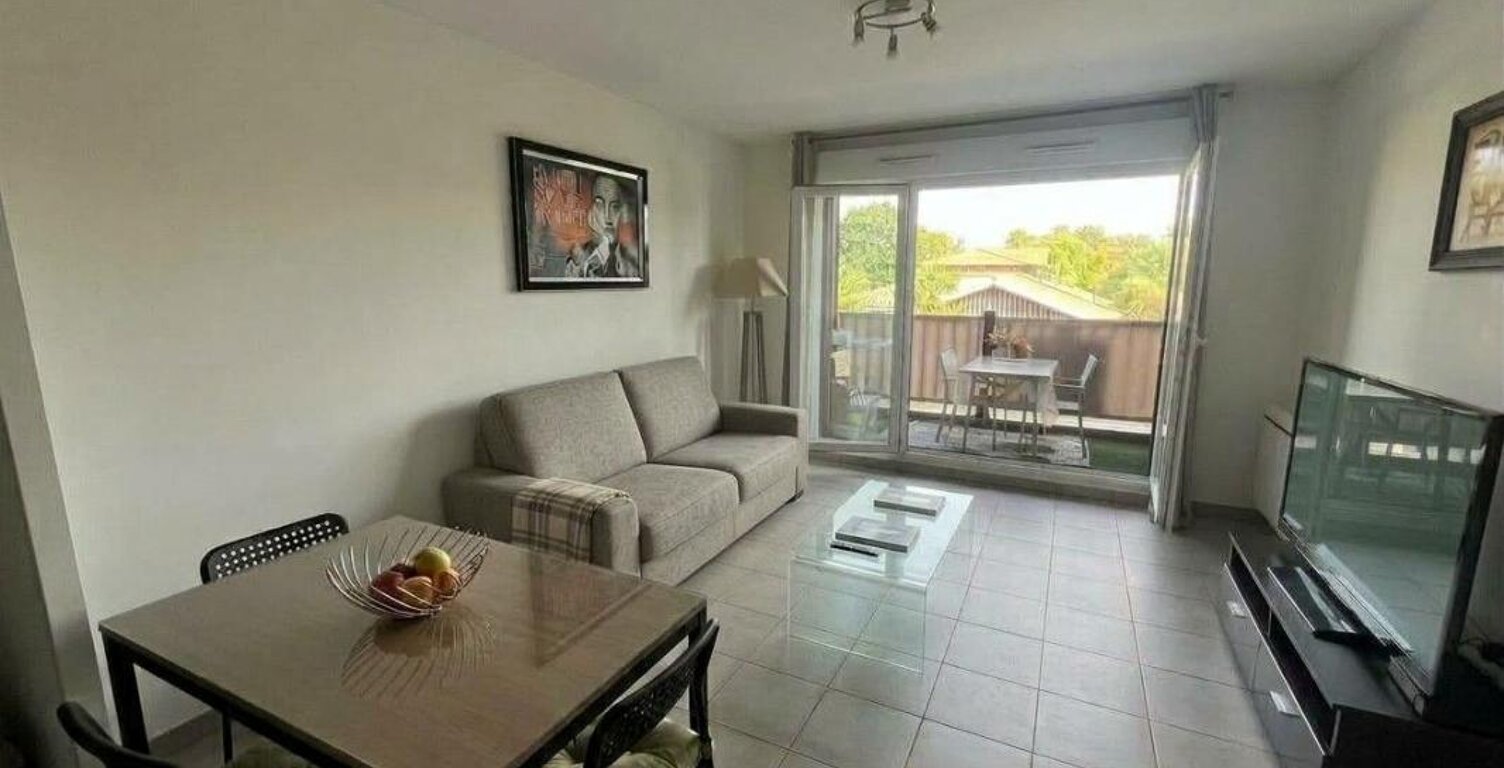 Appartement À Vendre GUJAN MESTRAS — photo 1