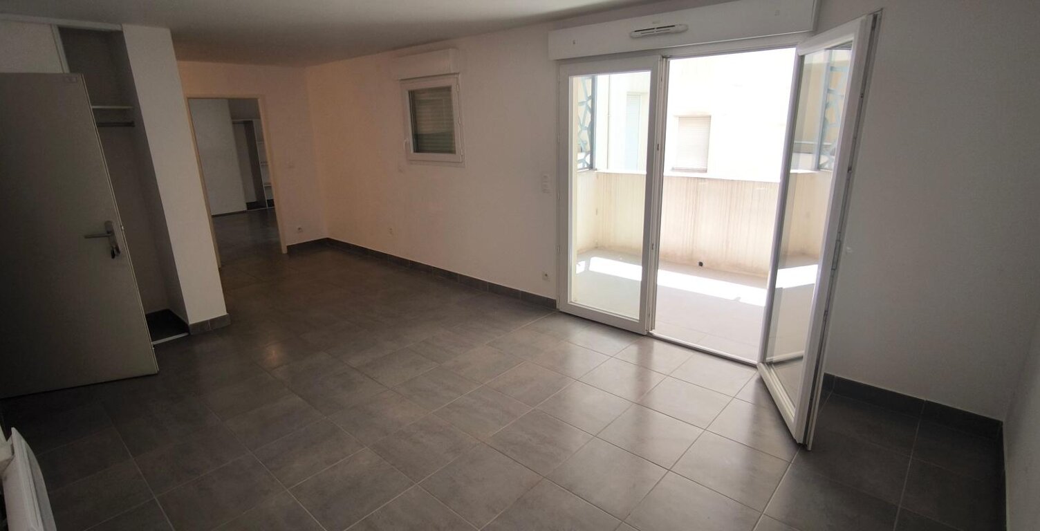 Appartement À Louer — photo 1
