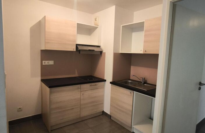 Appartement À Louer — photo 2