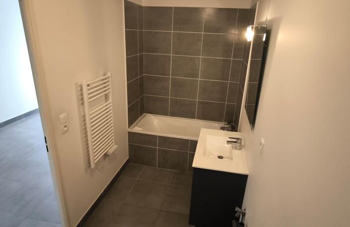 Appartement À Louer — photo 4