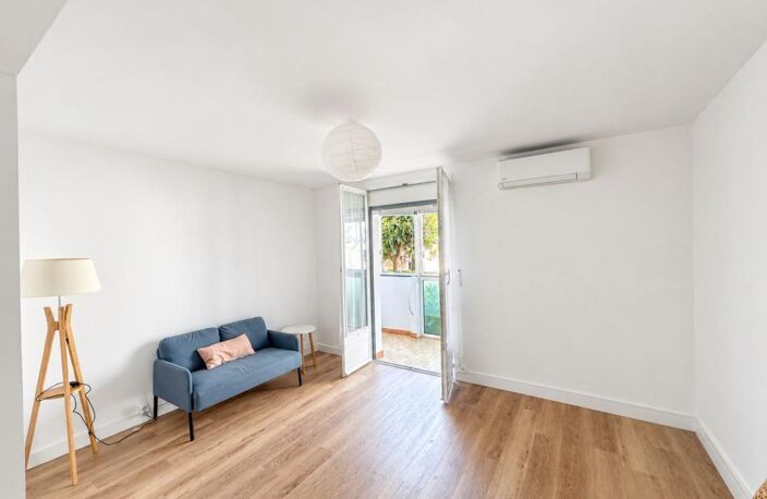Appartement À Vendre T3 meublé en coeur de ville avec grand cellier privatif — photo 5