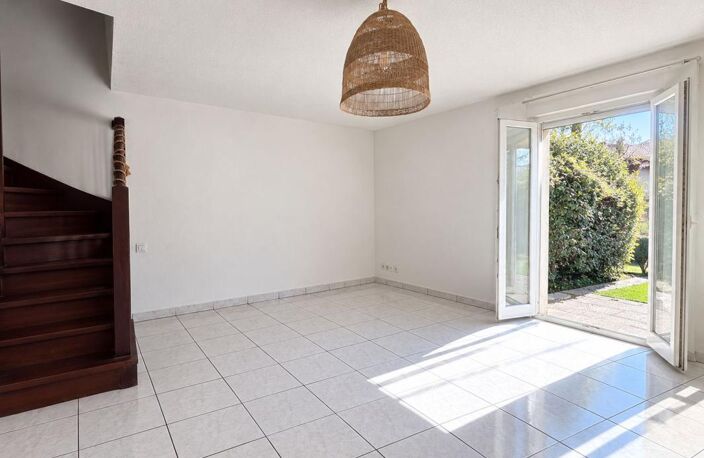 Léon Appartement T3 duplex à  louer — photo 2
