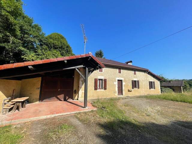 Maison début 19 ème avec 260 m² de dépendances — photo du bien