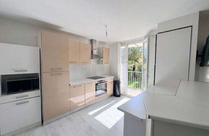 Appartement T3 + Local commercial À Vendre Toulon Est — photo 2