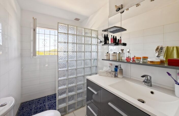 LE CANEBAS – PROPRIÉTÉ DE 160 M² SUR 2 000 M² DE TERRAIN — photo 3