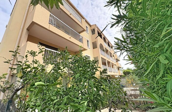 Appartement À Vendre T3 67M² TERRASSE PARKING CAVE DERNIER ETAGE — photo 2