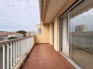 Appartement À Vendre T3 67M² TERRASSE PARKING CAVE DERNIER ETAGE — photo 4
