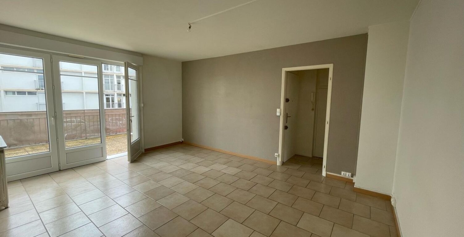 Appartement 3 pièces de 57m² avec terrasse à SAINT JEAN DE LA RUELLE — photo 1